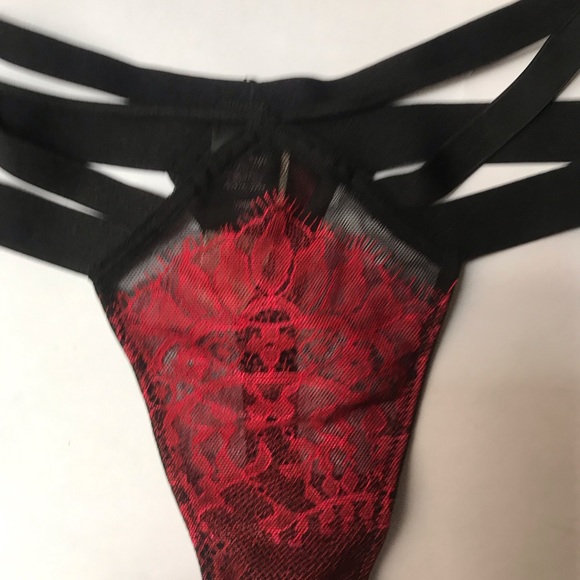 Victorias Secret Very Sexy Strappy Demi - Bra & Thong  Set - 32DD S Thong NWT - Picture 4 of 5